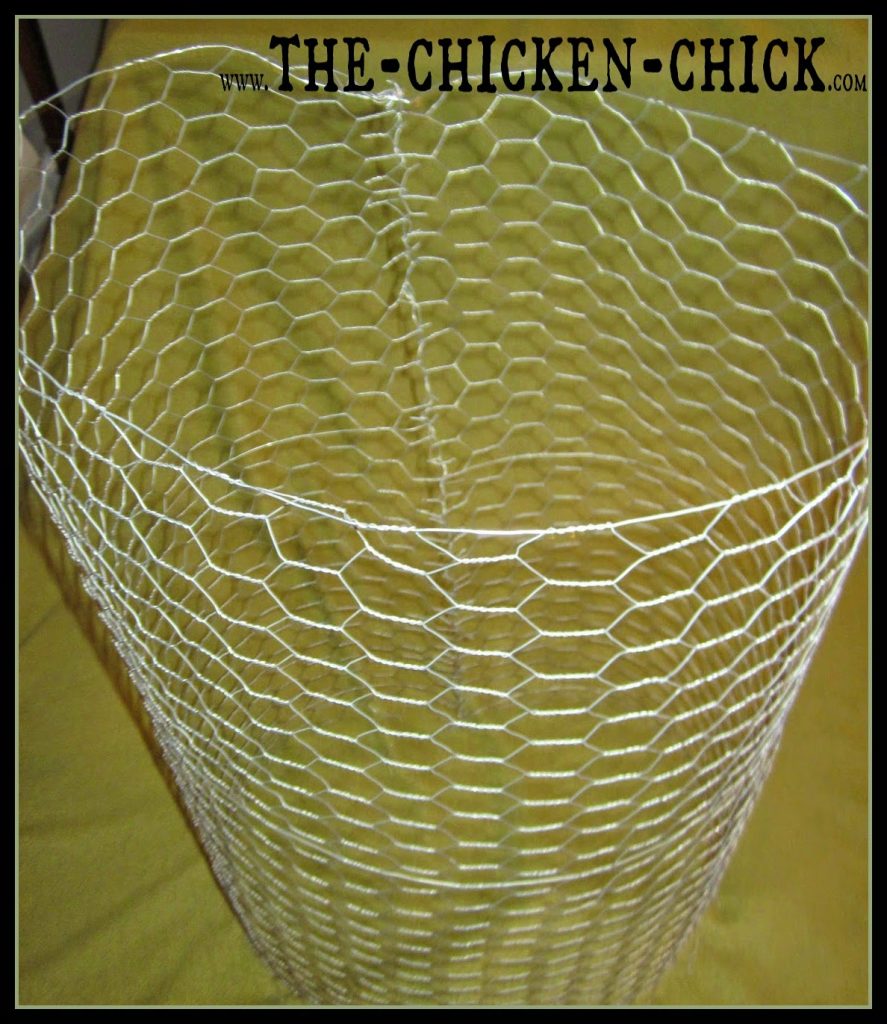 chicken wire lighted christmas balls 39 tis the season three foot lighted christmas tree